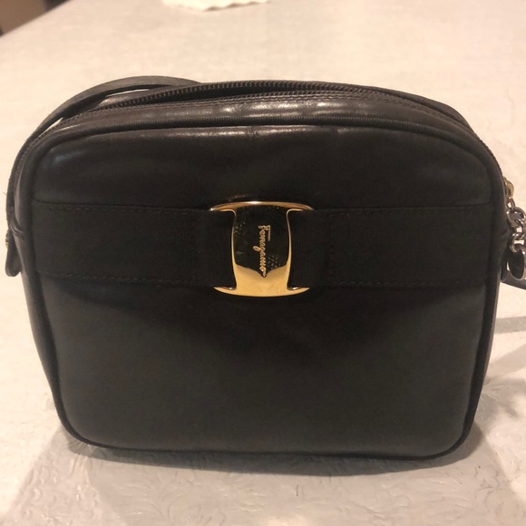 ferragamo crossbody